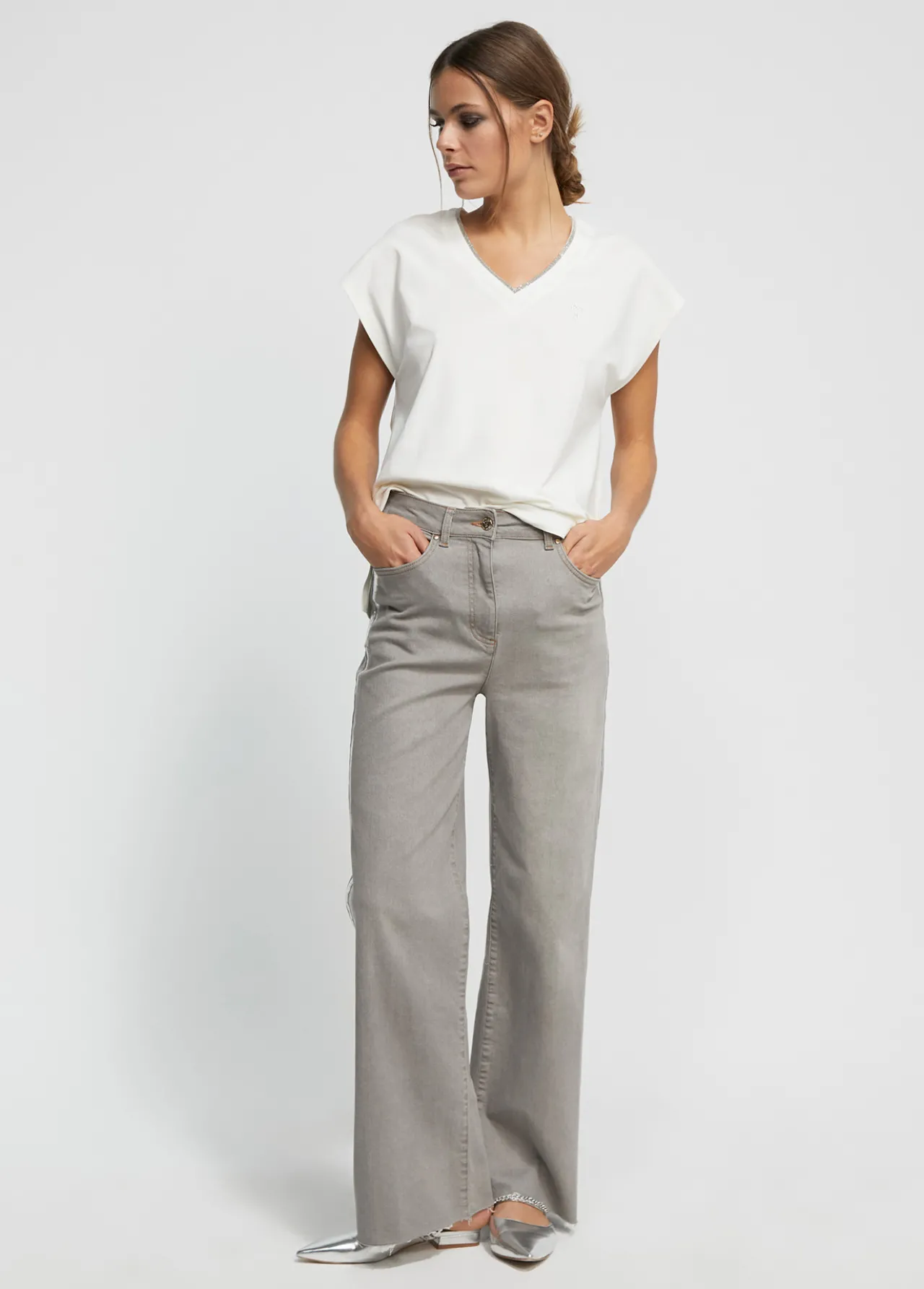 pantaln_detalle_laminado_2.webp Lola Casademunt Pantalones<Pantalón detalle laminado TEJANOGRIS