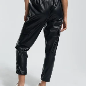 Lola Casademunt Pantalones<Pantalón efecto piel NEGRO