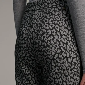 Lola Casademunt Animal Print | Pantalones<Pantalón jacquard animal print NEGRO-GRIS