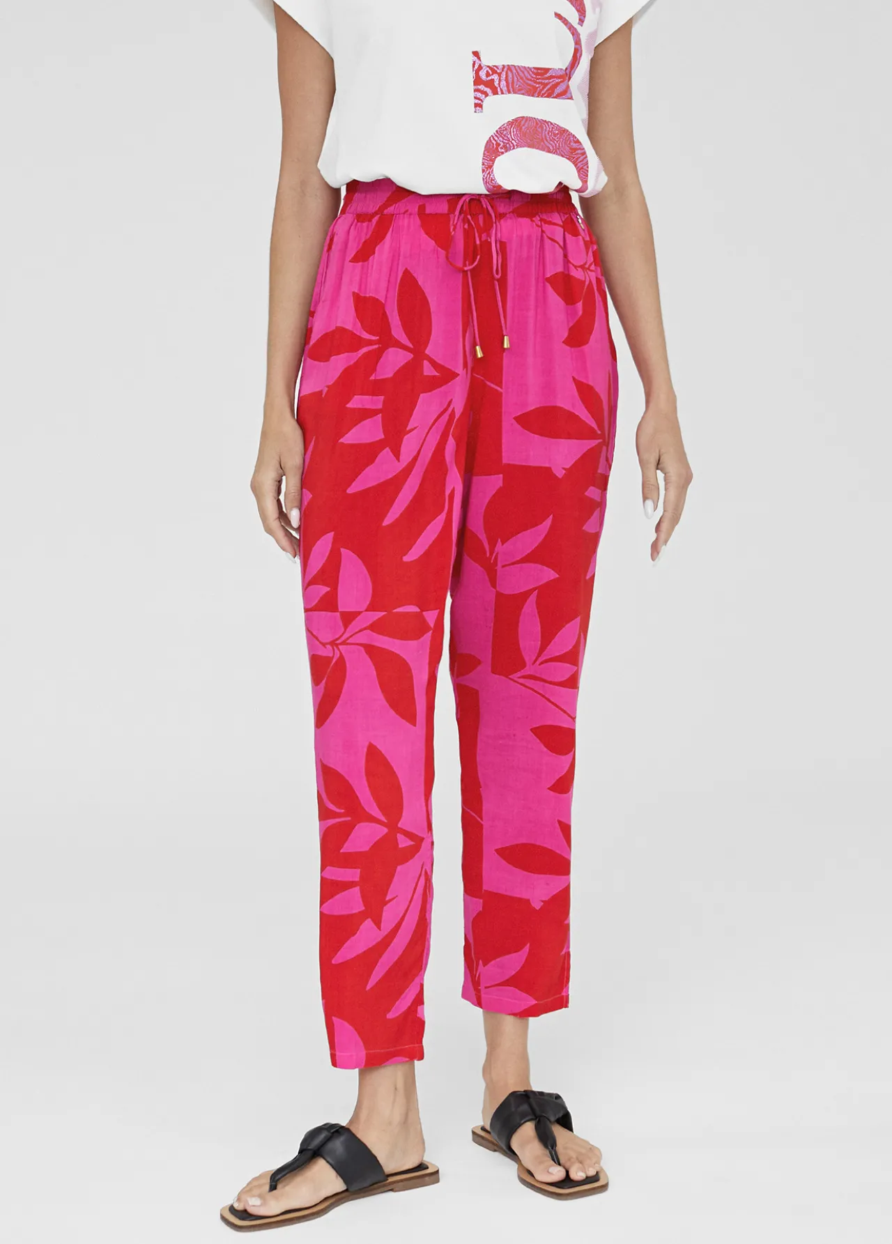 pantaln_jogging_estampado_4.webp Lola Casademunt Pantalones | Baño<Pantalón jogging estampado ROJO-ROSA