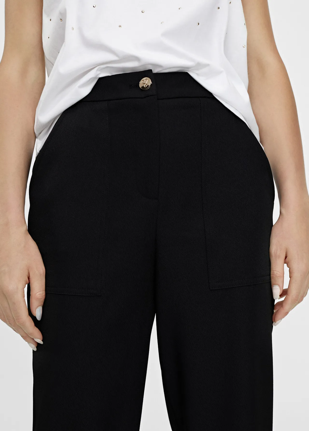 pantaln_negro_1.webp Lola Casademunt Pantalones<Pantalón NEGRO