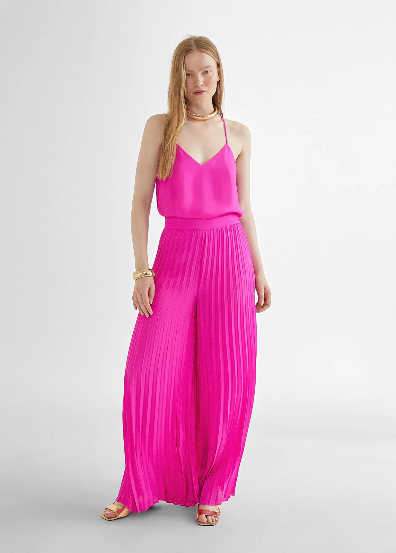 pantaln_plisado_1.webp Lola Casademunt Pantalones<Pantalón plisado FUCSIA