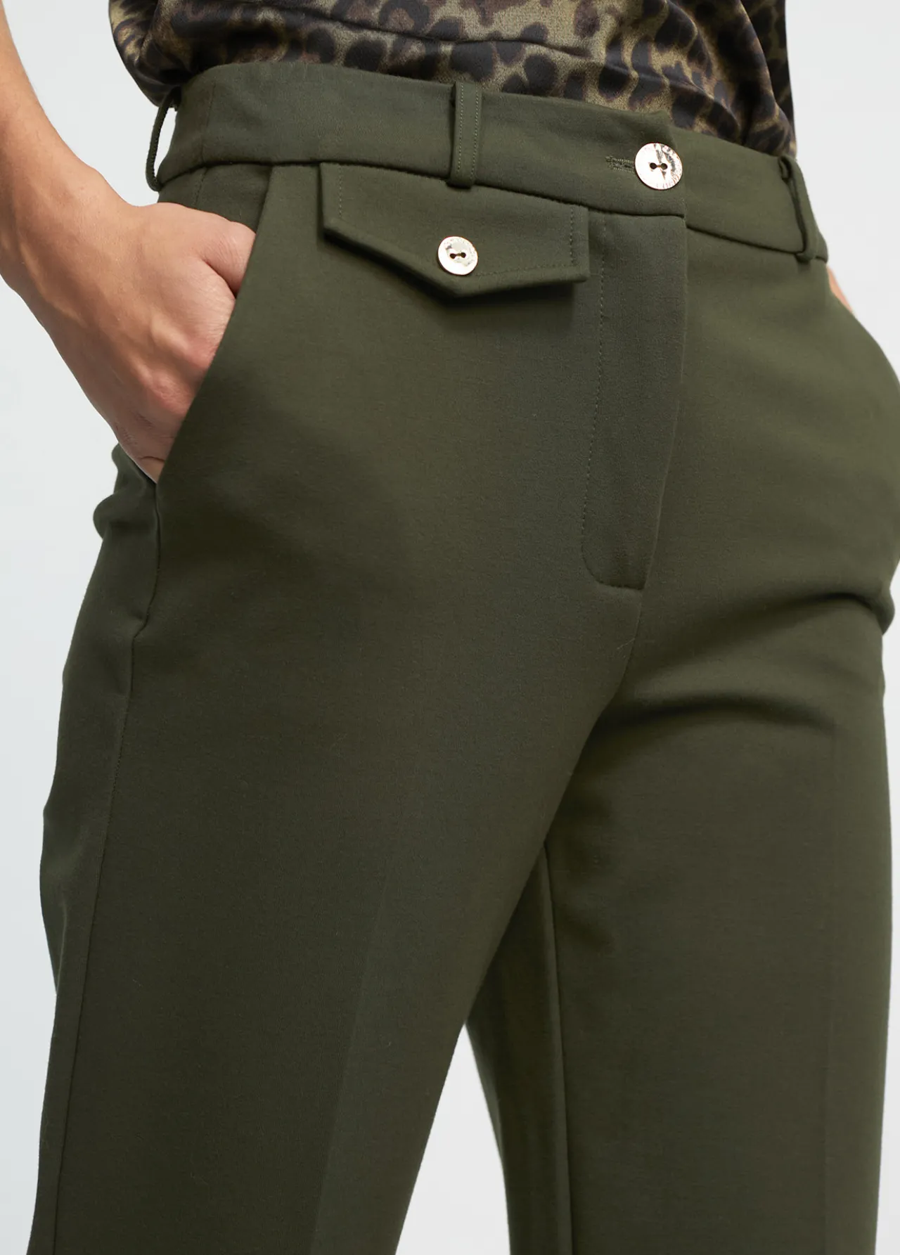 pantaln_punto_roma_1-1.webp Lola Casademunt Pantalones<Pantalón punto roma KAKI