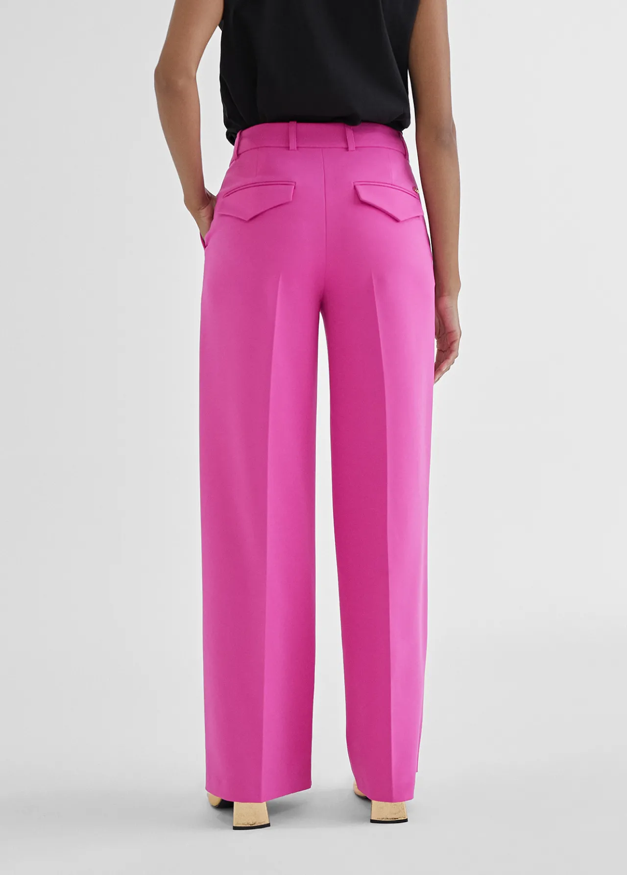 pantaln_recto_3.webp Lola Casademunt Pantalones<Pantalón recto FUCSIA