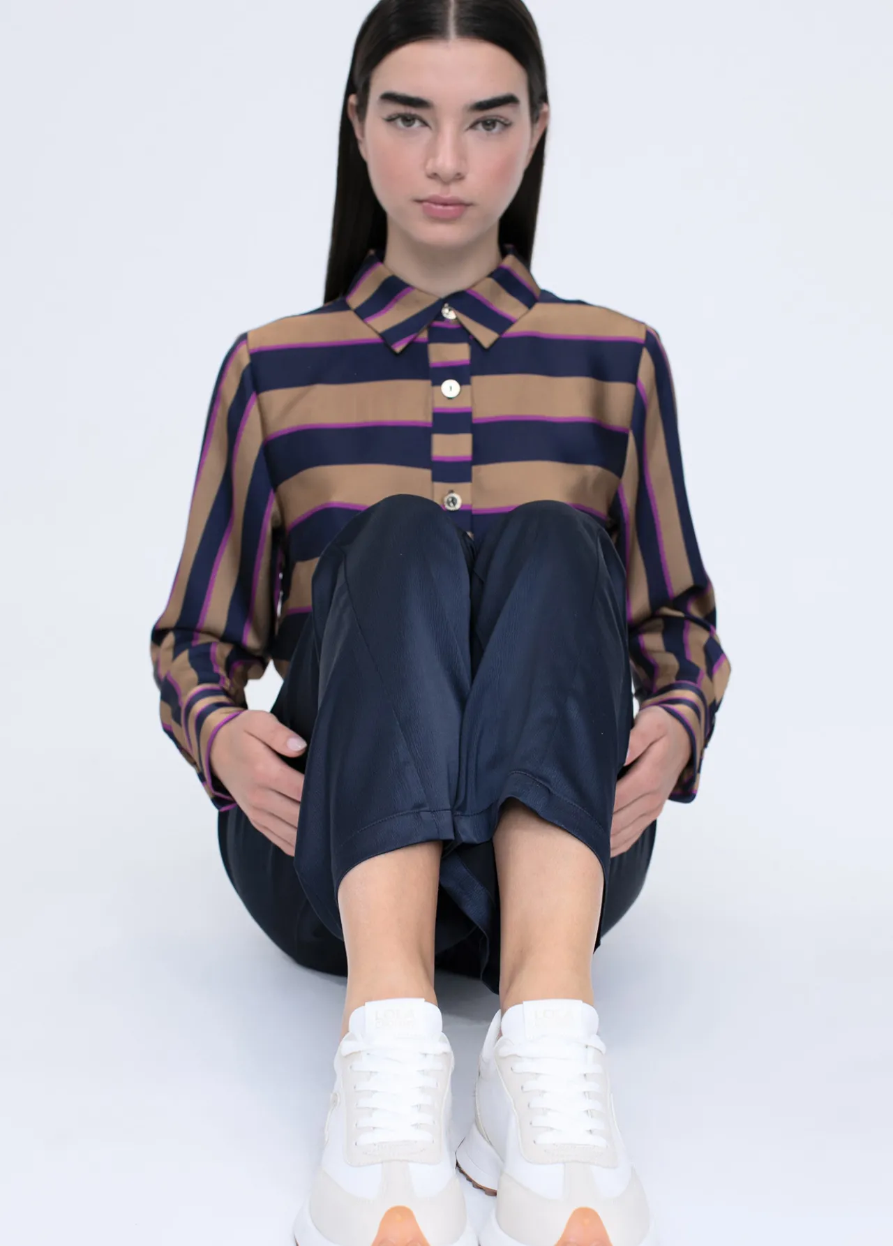pantaln_recto_con_bolsillos_7.webp Lola Casademunt Pantalones<Pantalón recto con bolsillos NAVY