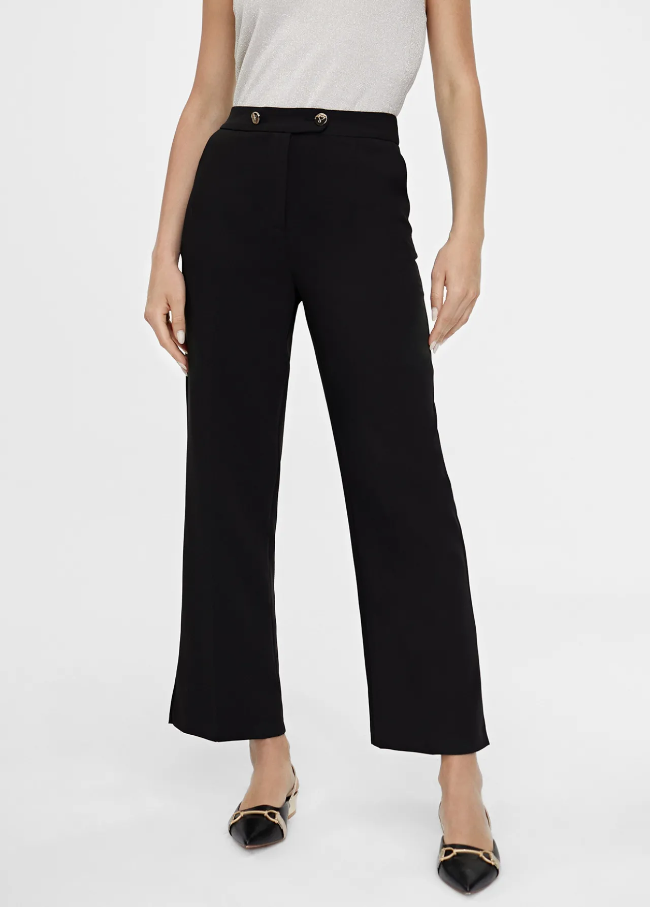 pantaln_recto_detalle_botn_3.webp Lola Casademunt Pantalones<Pantalón recto detalle botón NEGRO
