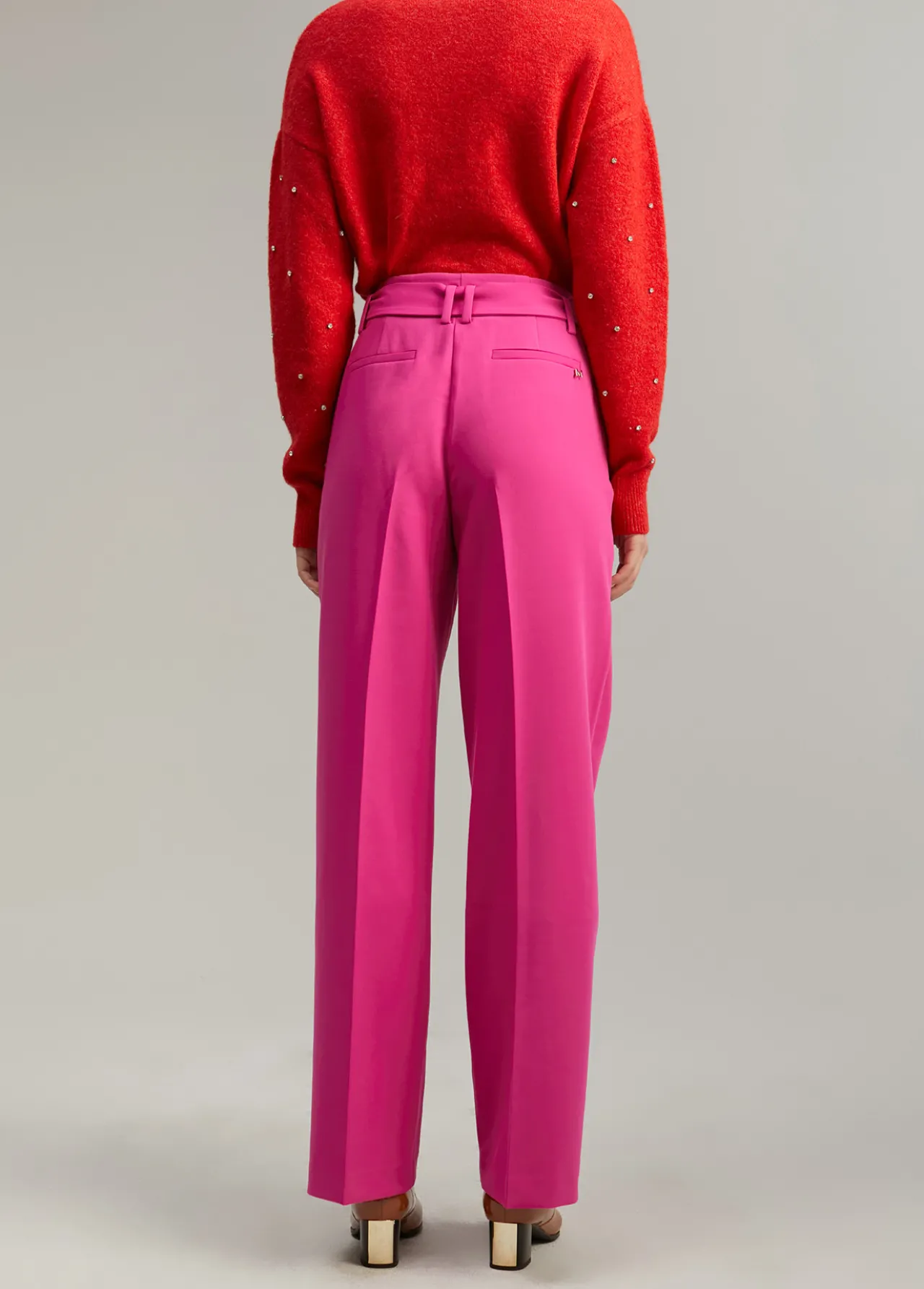 pantaln_wideleg_cinturn_4.webp Lola Casademunt Pantalones<Pantalón wideleg cinturón FUCSIA
