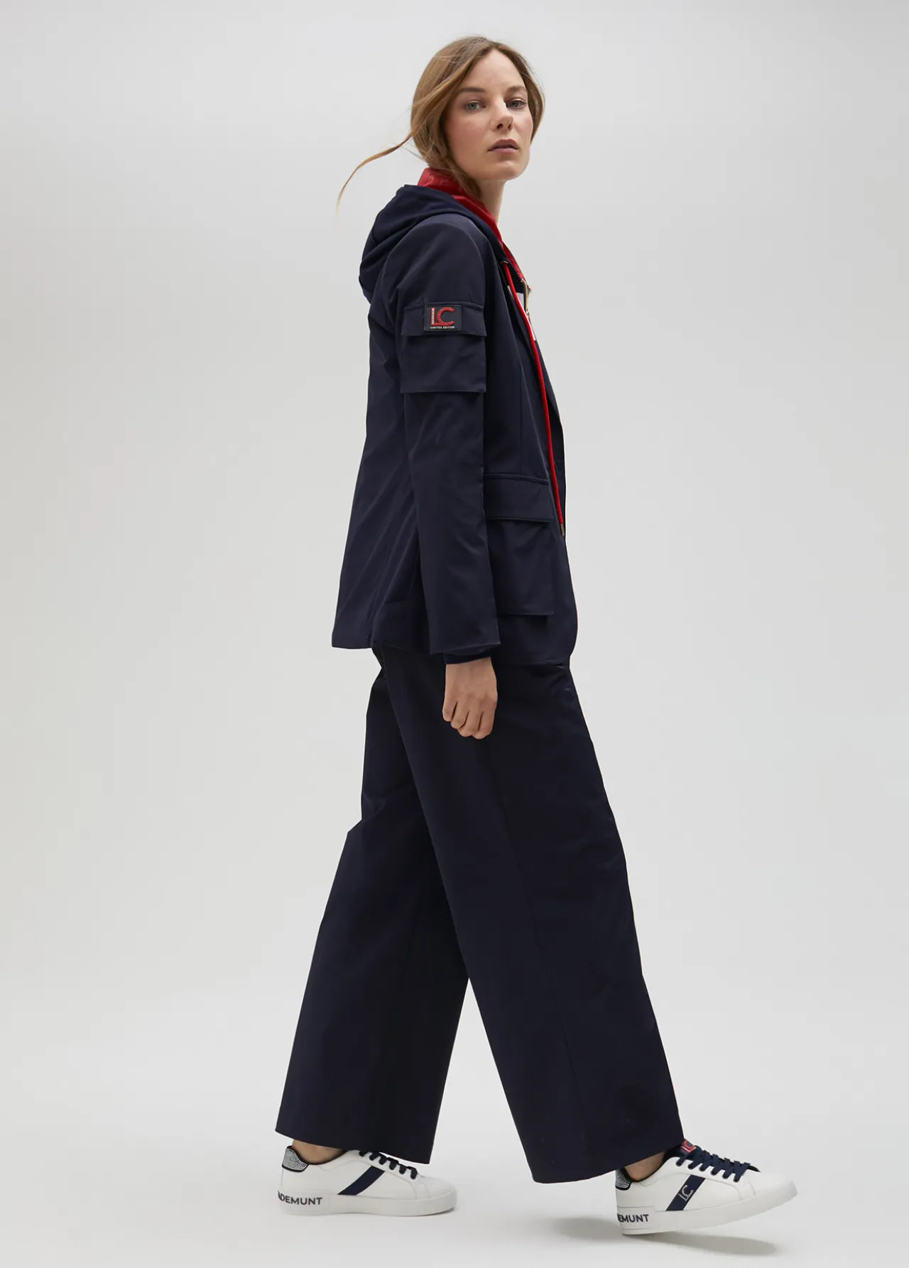 pantaln_wideleg_tcnico_de_tiro_alto__lola_casademunt_2.webp Lola Casademunt Pantalones<Pantalón wideleg técnico de tiro alto - Lola Casademunt NAVY