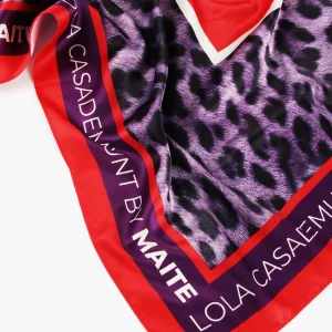 Lola Casademunt Accesorios<Pañuelo animal leopardo lilas LILA-ROJO
