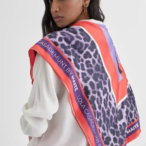 Lola Casademunt Accesorios<Pañuelo animal leopardo lilas LILA-ROJO