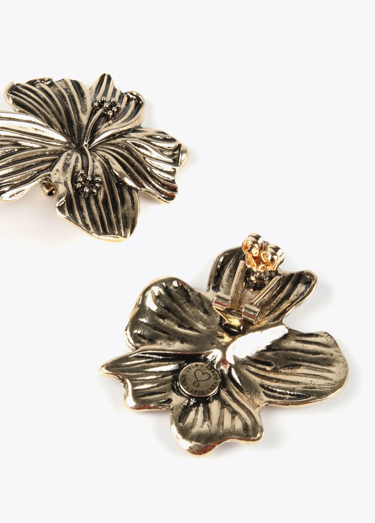 pendientes_de_flores_0.webp Lola Casademunt Bisuteria<Pendientes de flores DORADO