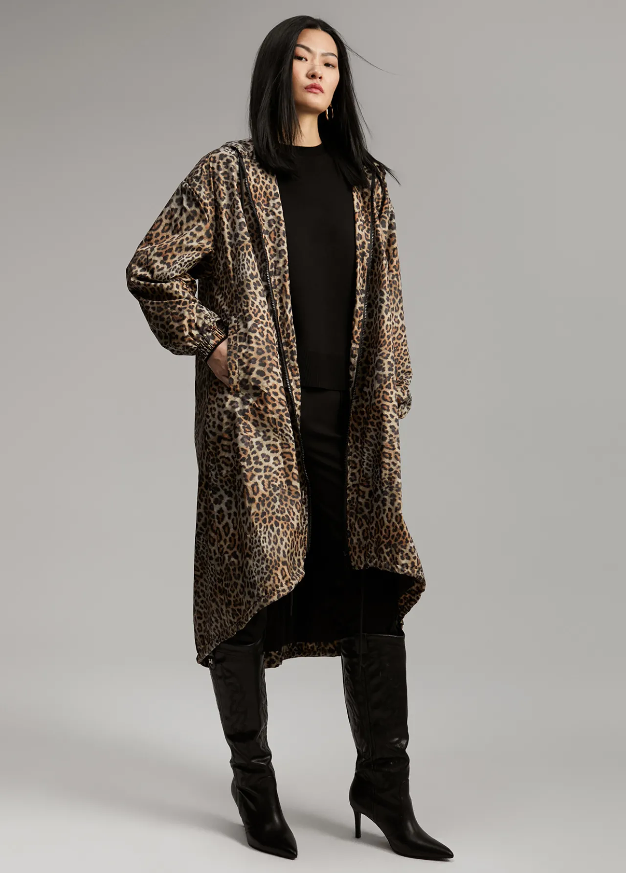 raincoat_animal_print_3.webp Lola Casademunt Animal Print | Chaquetas Y Gabardinas<Raincoat animal print MARRON-NEGRO