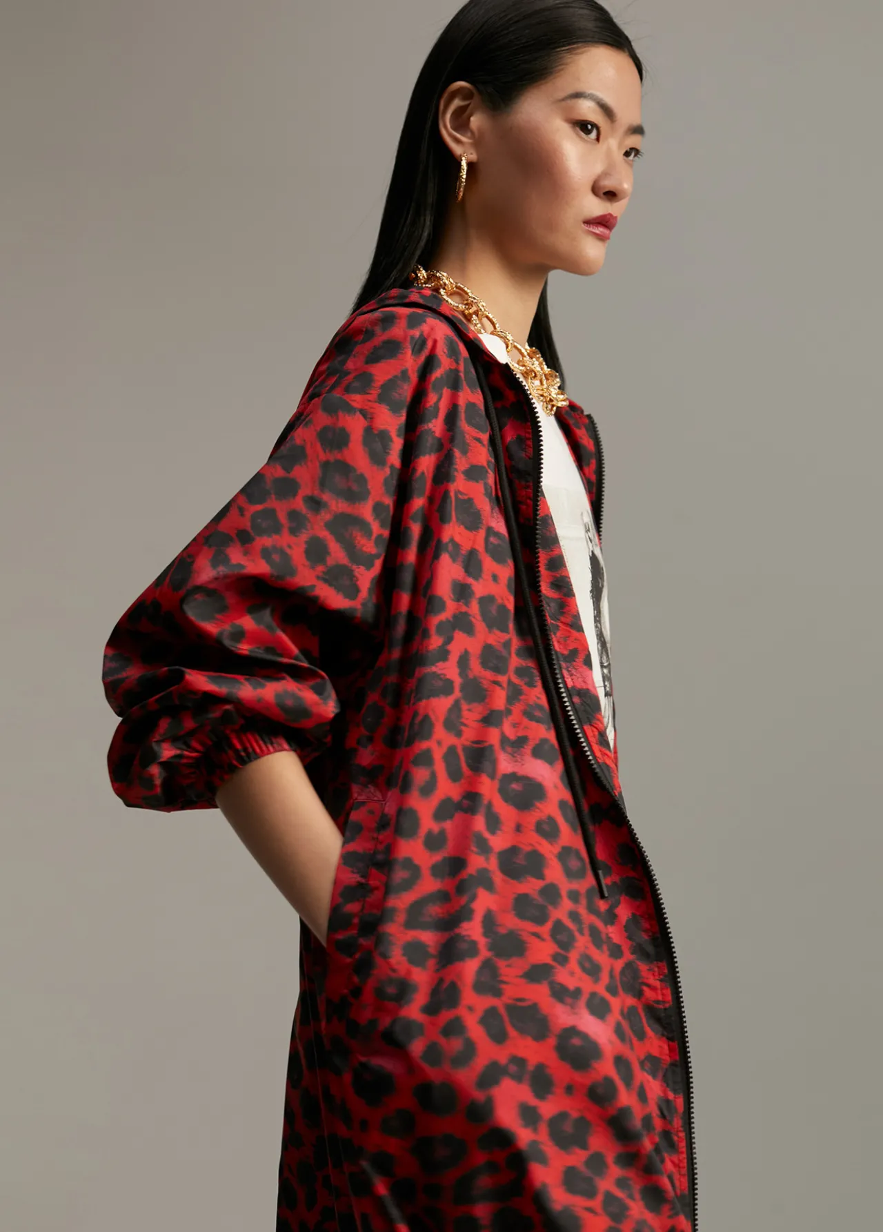 raincoat_animal_print_4-1.webp Lola Casademunt Animal Print | Chaquetas Y Gabardinas<Raincoat animal print MARRON-NEGRO