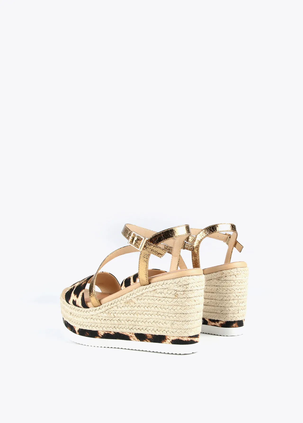 sandalia_cua_animal_print_3.webp Lola Casademunt Calzado<Sandalia cuña animal print CRUDO-NEGRO