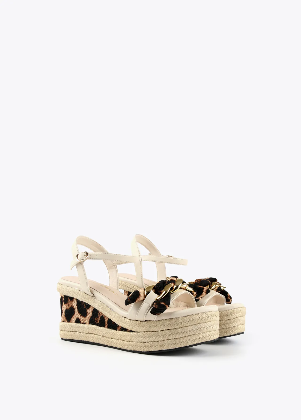 sandalia_cua_con_estampado_animal_1-1.webp Lola Casademunt Calzado<Sandalia cuña con estampado animal CRUDO-METAL