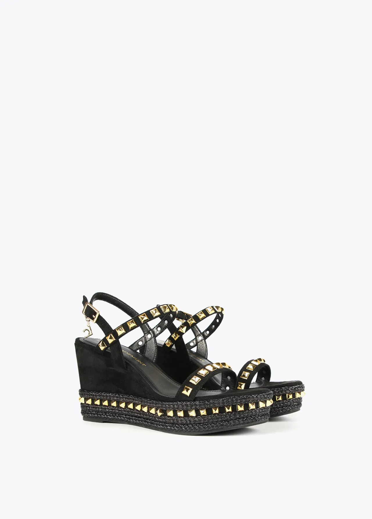 sandalia_de_cua_negra_y_tachas_1.webp Lola Casademunt Calzado<Sandalia de cuña negra y tachas NEGRO-CRUDO