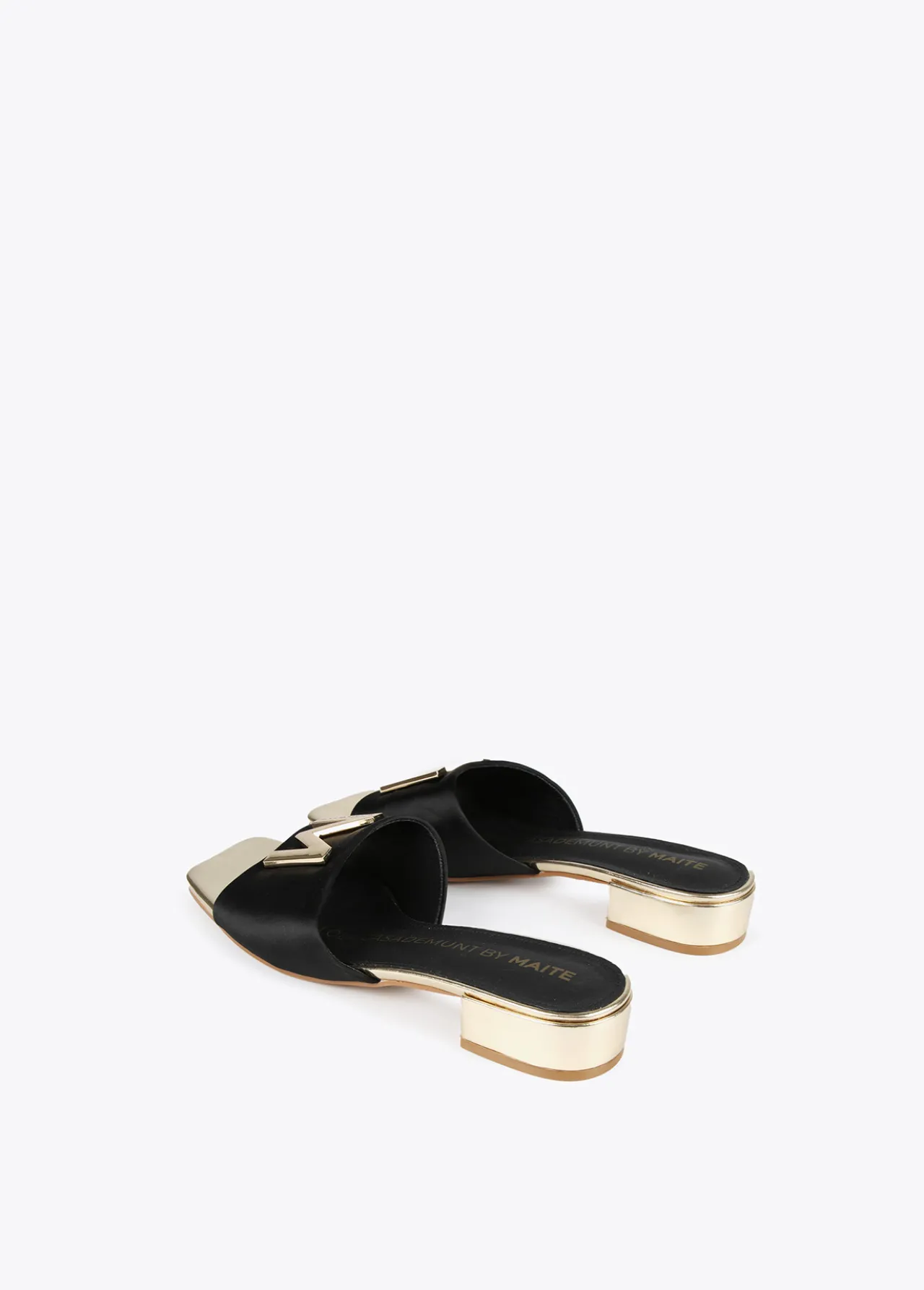 sandalia_tipo_pala_4.webp Lola Casademunt Calzado<Sandalia tipo pala NEGRO