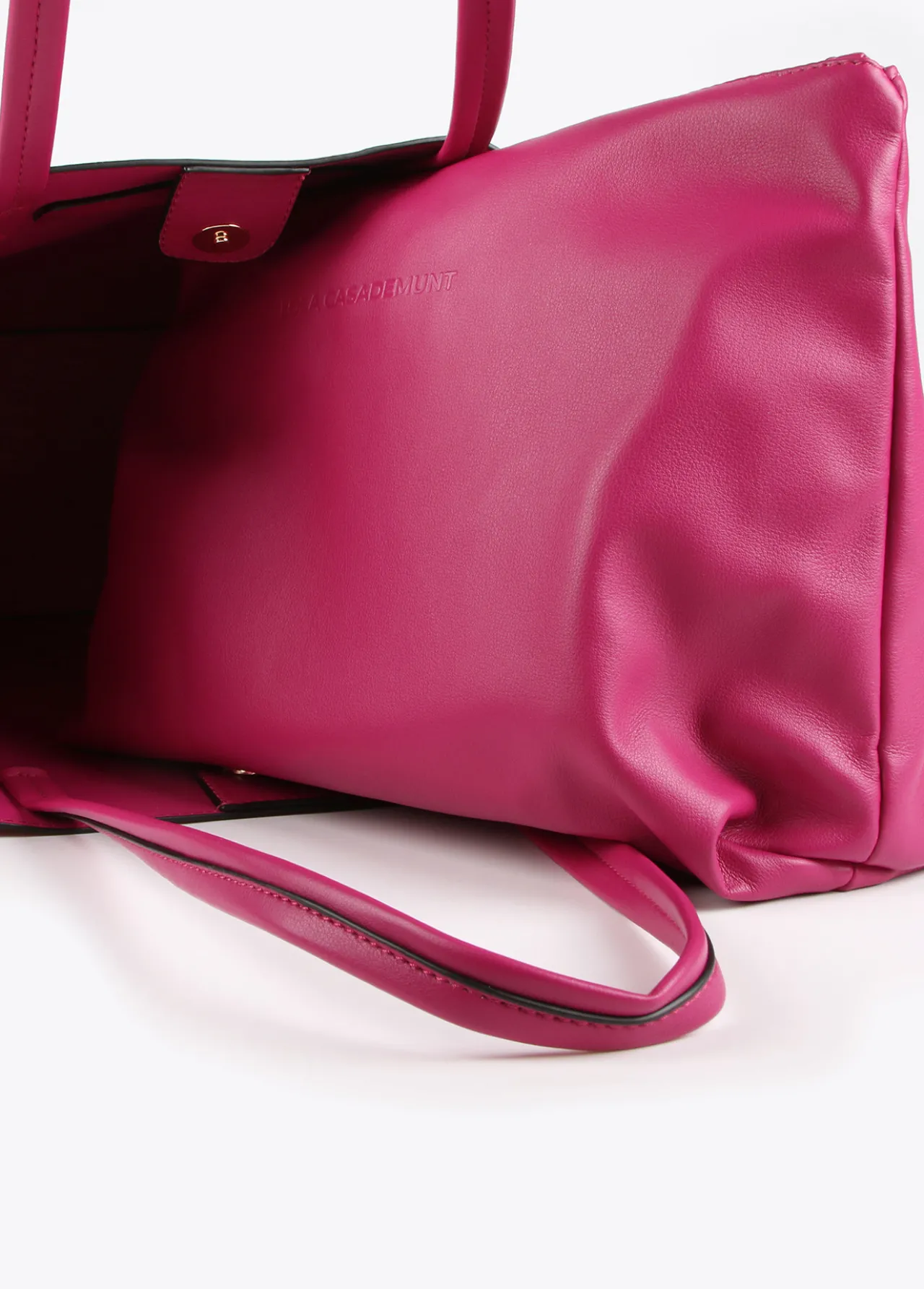 shopper_logo_troquelado_2.webp Lola Casademunt Bolsos Shopper | Bolsos De Hombro<Shopper logo troquelado CRUDO
