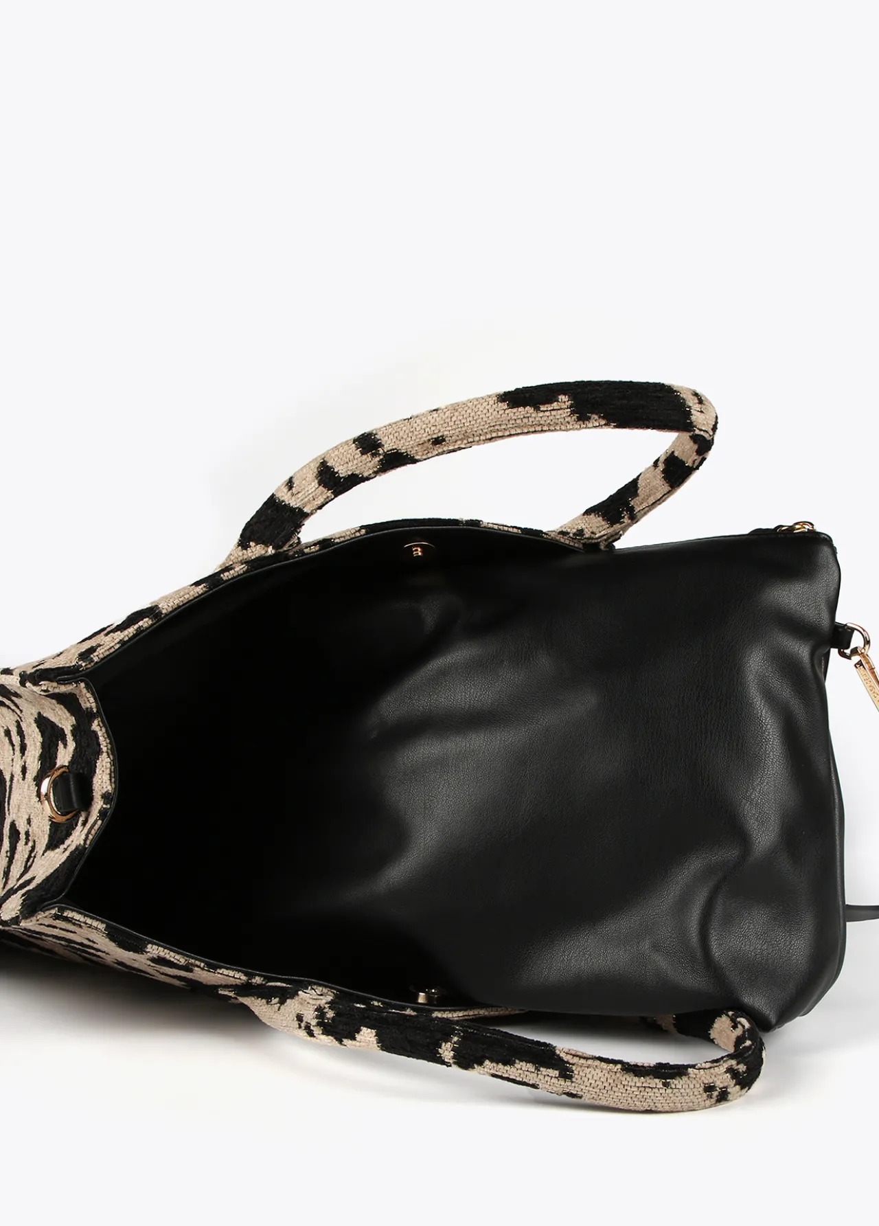 shopper_tejido_animal_1.webp Lola Casademunt Bolsos Shopper | Bolsos Grandes<Shopper tejido animal CRUDO-NEGRO
