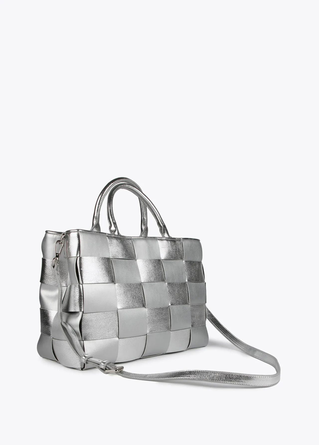 shopper_trenzado_5-2.webp Lola Casademunt Bolsos Shopper | Bolsos De Hombro<Shopper trenzado PLATEADO