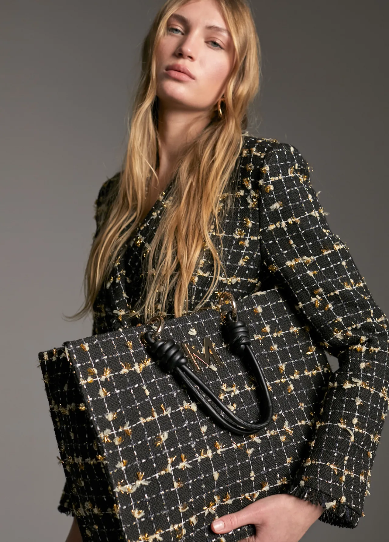 shopper_tweed_2.webp Lola Casademunt Bolsos Shopper | Bolsos Grandes<Shopper tweed NEGRO-METAL