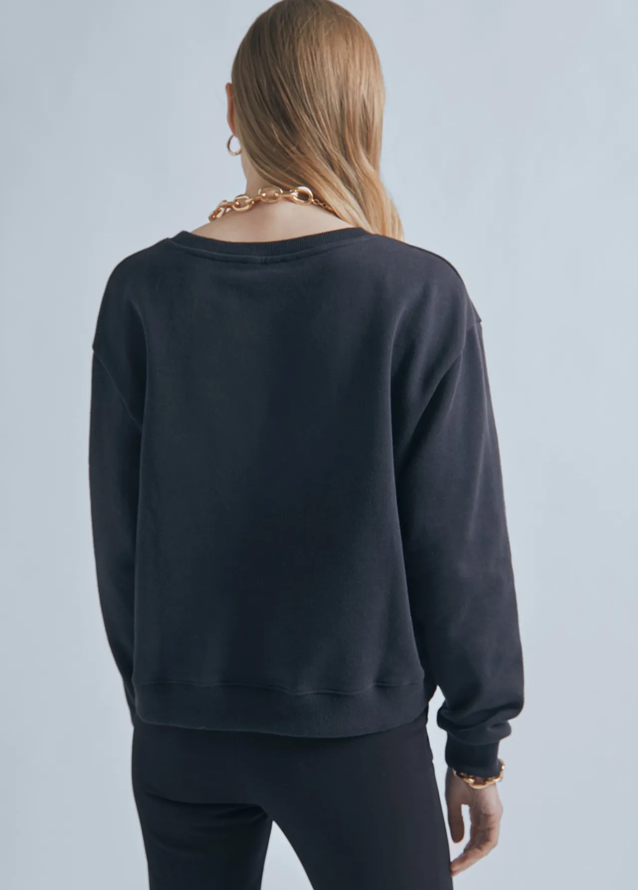 sudadera_m_detalle_strass__ropa__lola_casademunt_2.webp Lola Casademunt Sudaderas<Sudadera M detalle strass | Ropa | Lola Casademunt NEGRO