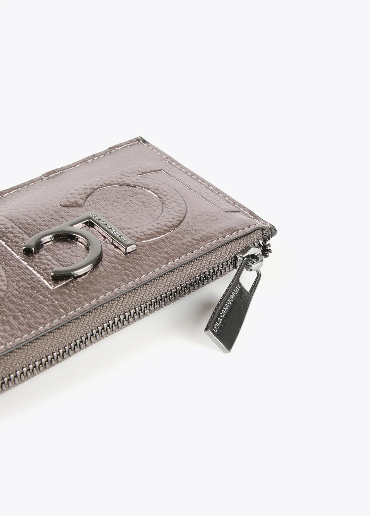 tarjetero_metalizado_4-4.webp Lola Casademunt Accesorios | Bolsos<Tarjetero metalizado DORADO