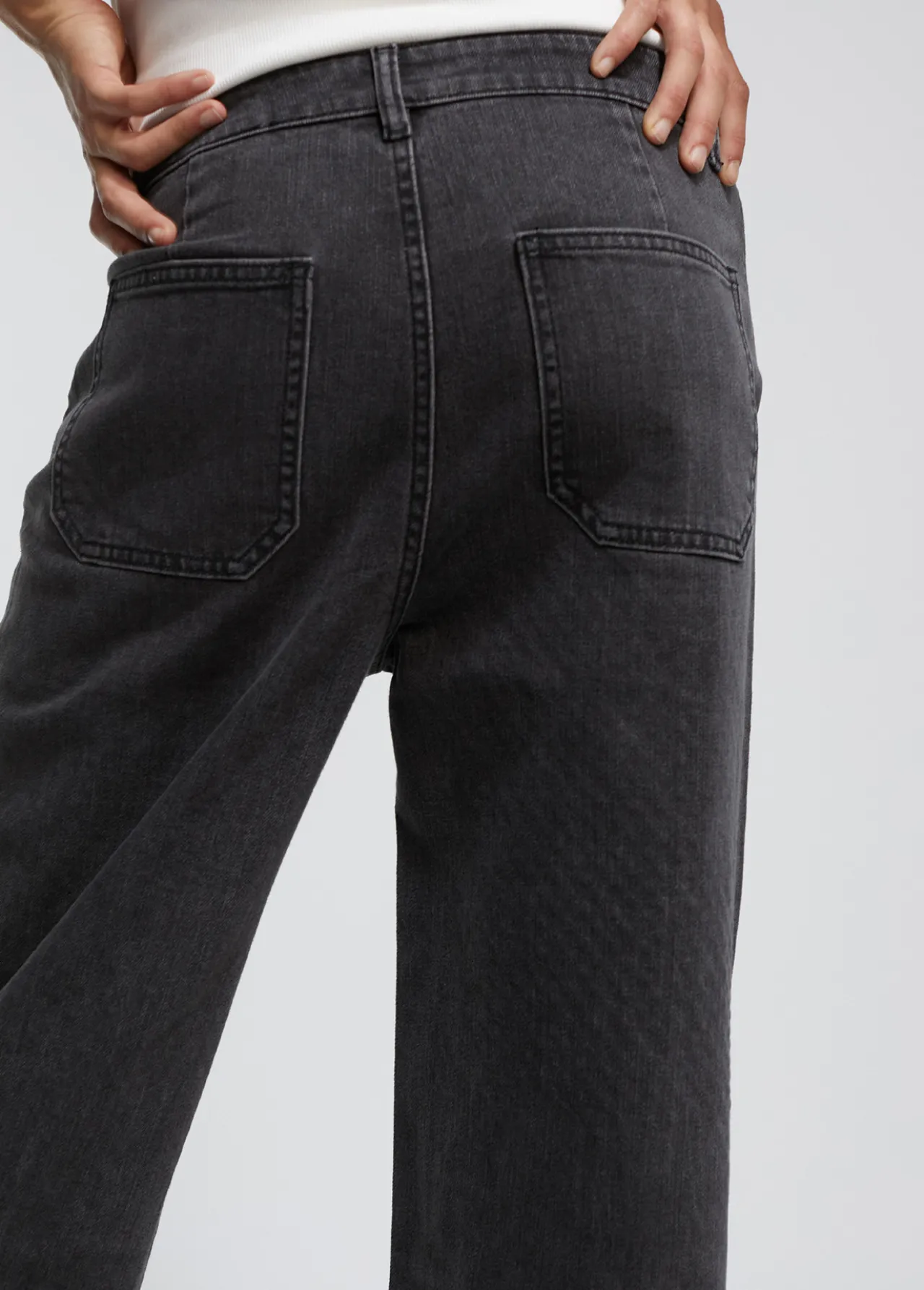 tejano_detalle_strass_6.webp Lola Casademunt Pantalones<Tejano detalle strass TEJANOGRIS