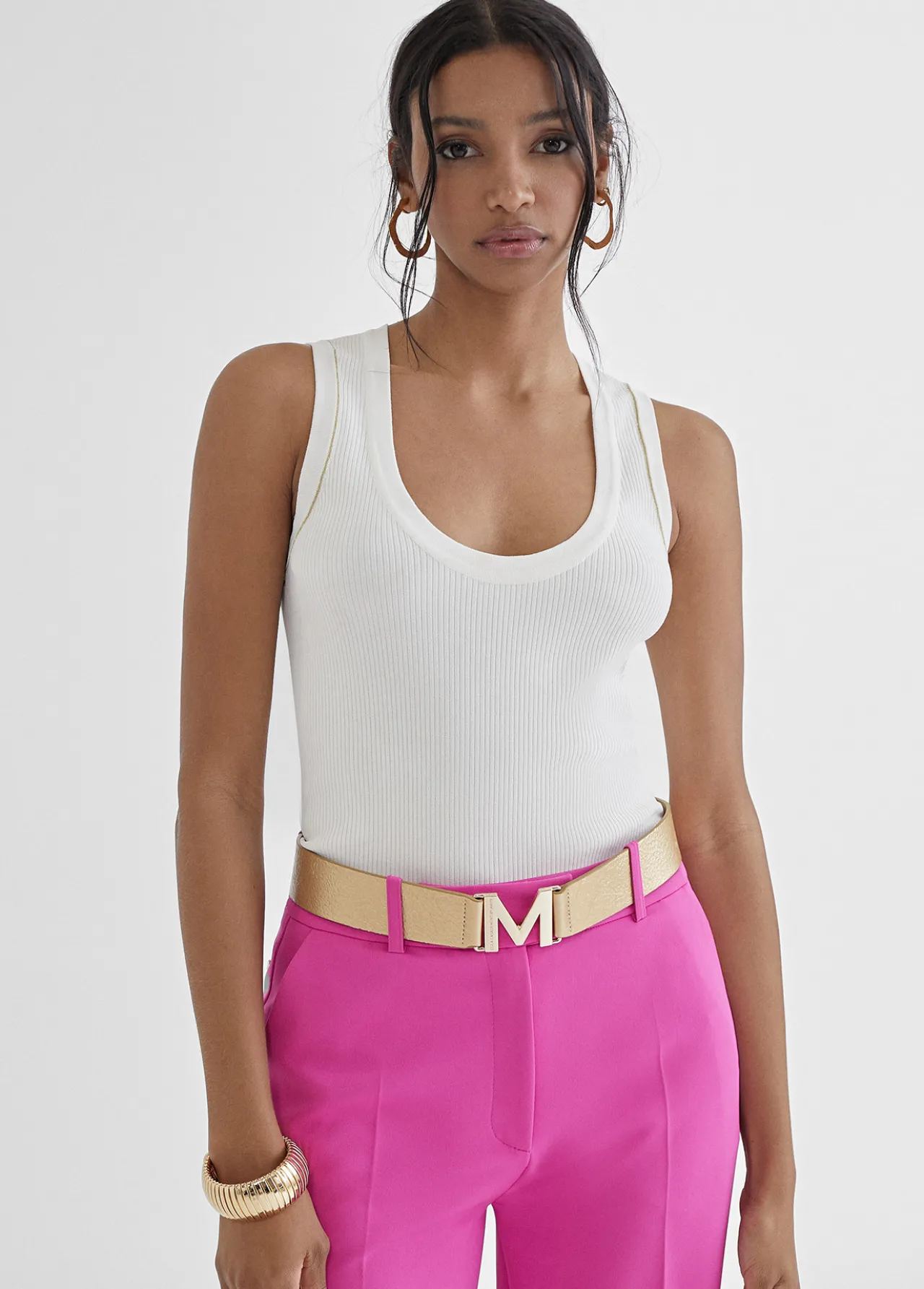 top_con_detalle_en_lurex_0.webp Lola Casademunt Camisetas Y Tops<Top con detalle en lurex BLANCO