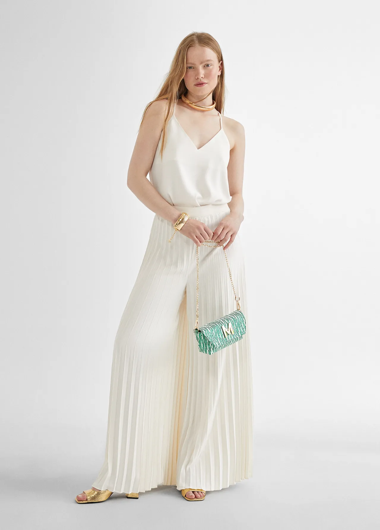 top_de_escote_pico_4.webp Lola Casademunt Camisetas Y Tops<Top de escote pico CRUDO