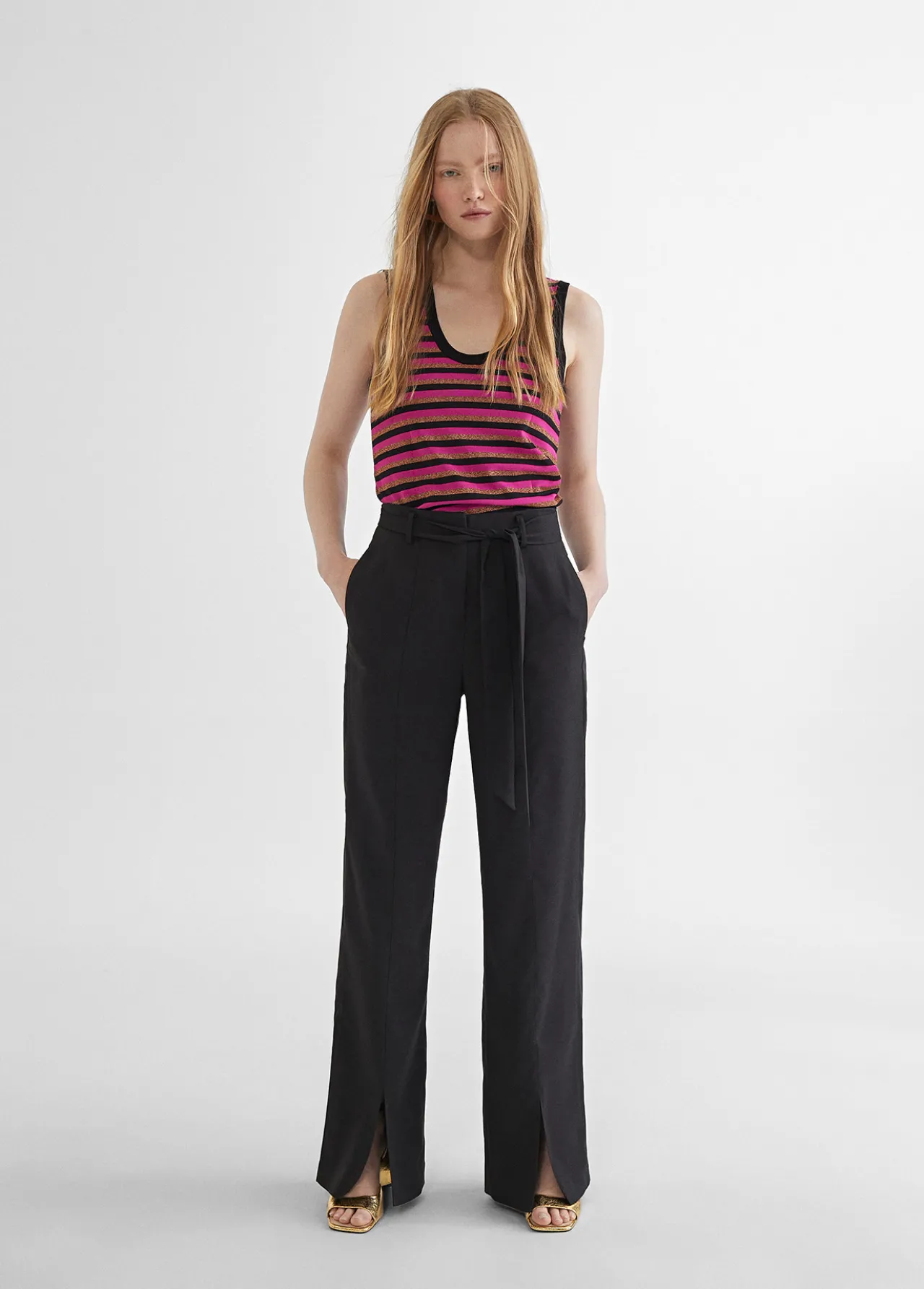 top_de_rayas_1.webp Lola Casademunt Camisetas Y Tops | Punto<Top de rayas NEGRO-ROSA