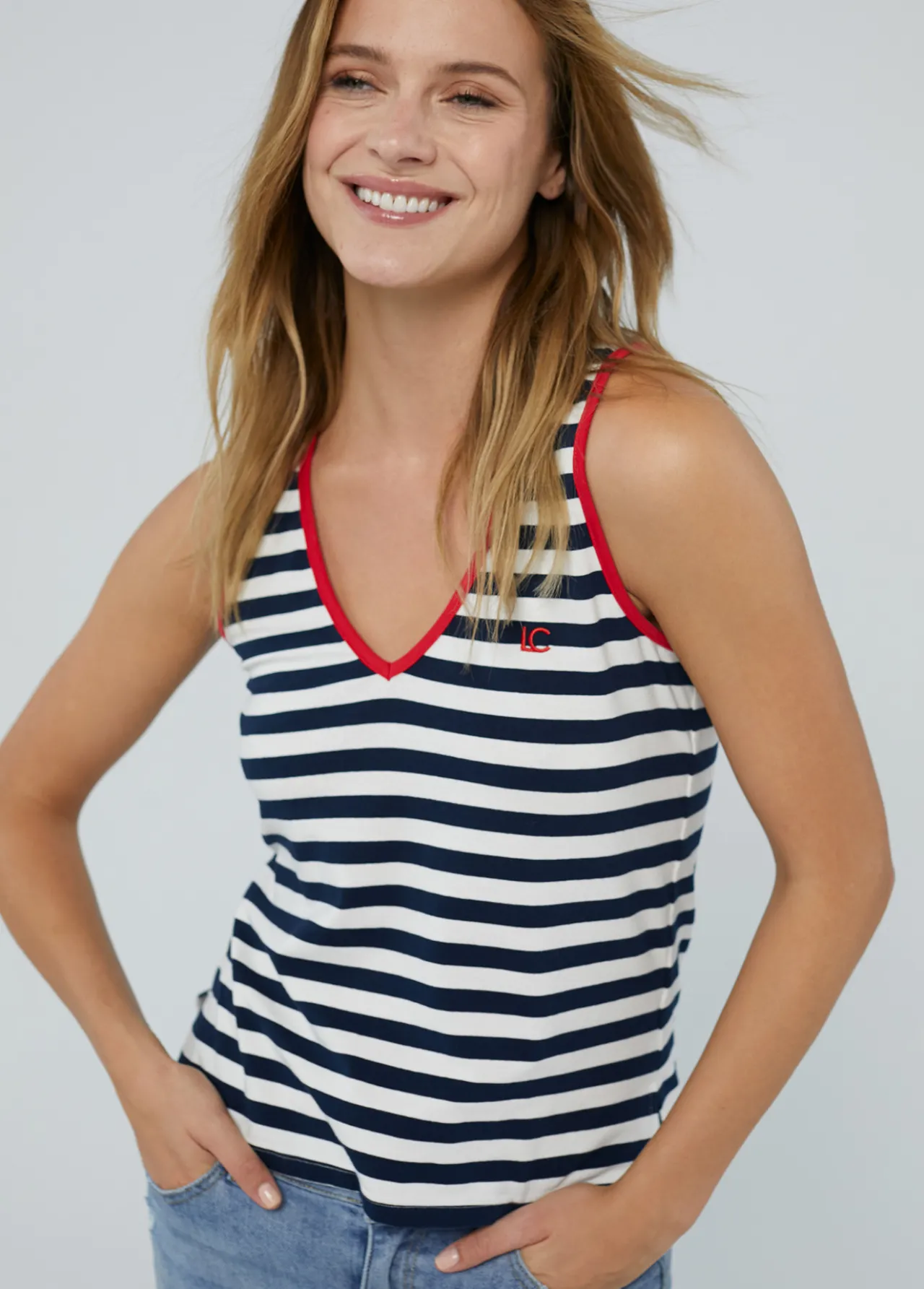 top_estampado_de_rayas_edicin_limitada__lola_casademunt_0.webp Lola Casademunt Camisetas Y Tops<Top estampado de rayas edición limitada - Lola Casademunt AZUL-BLANCO