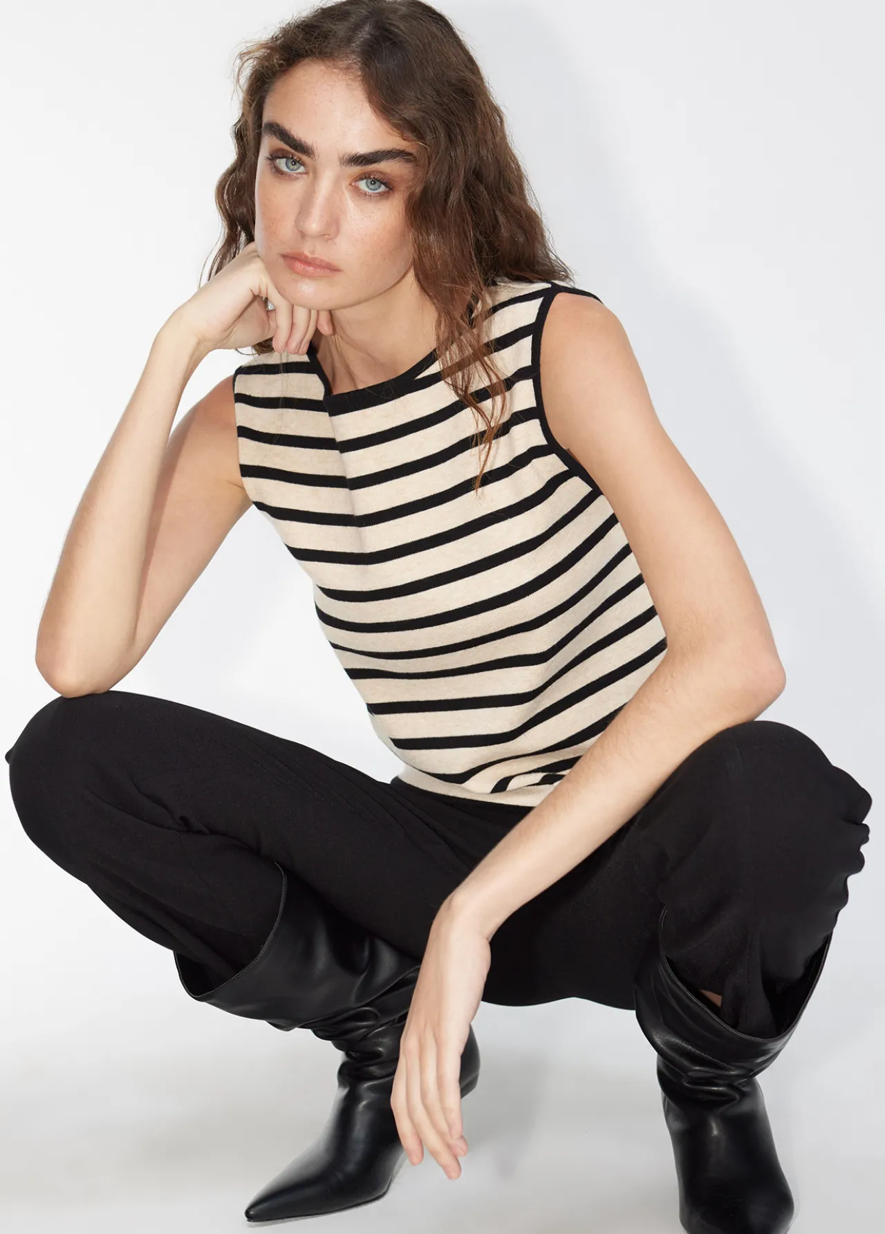 top_punto_rayas_1.webp Lola Casademunt Camisetas Y Tops | Punto<Top punto rayas NEGRO-CRUDO