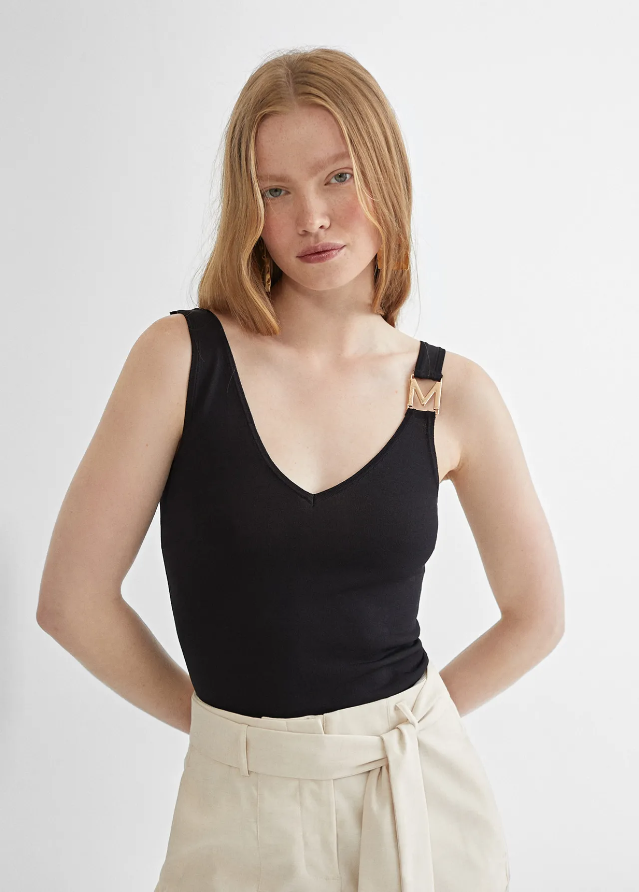top_tirante_m_0-1.webp Lola Casademunt Camisetas Y Tops<Top tirante M MAGENTA