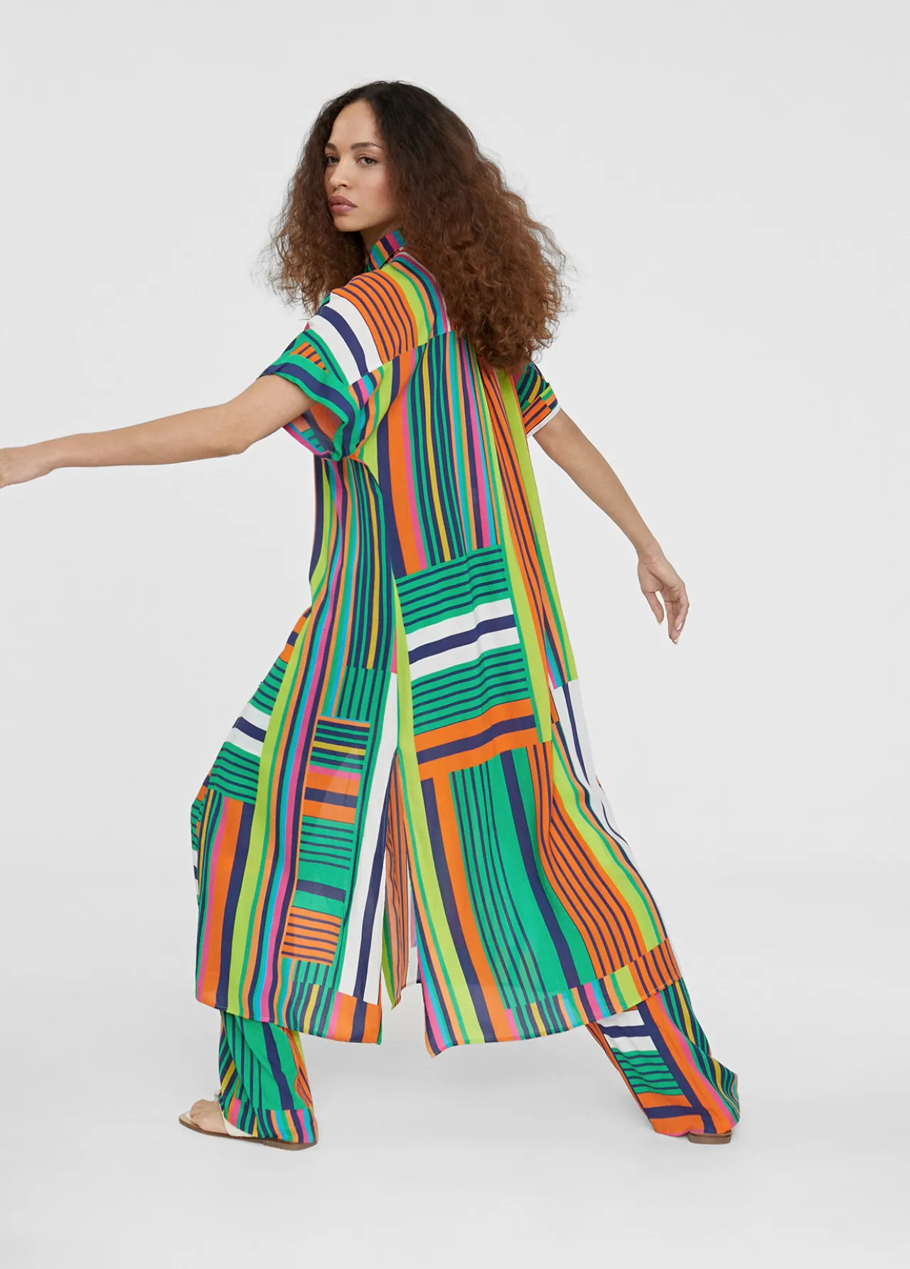 vestido_camisero_multicolor_4.webp Lola Casademunt Vestidos Y Faldas | Americanas Y Blazers<Vestido camisero multicolor VERDE-NARANJA