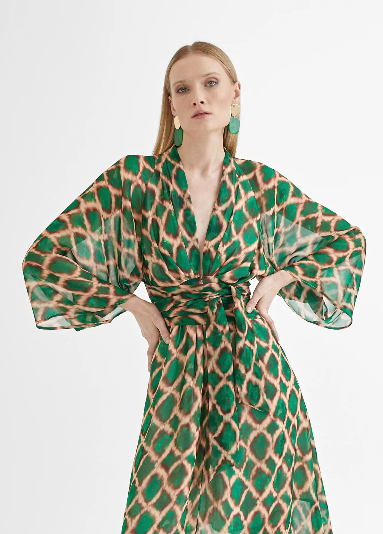 vestido_largo_fluido_estampado_1.webp Lola Casademunt Vestidos Y Faldas<Vestido largo fluido estampado VERDE
