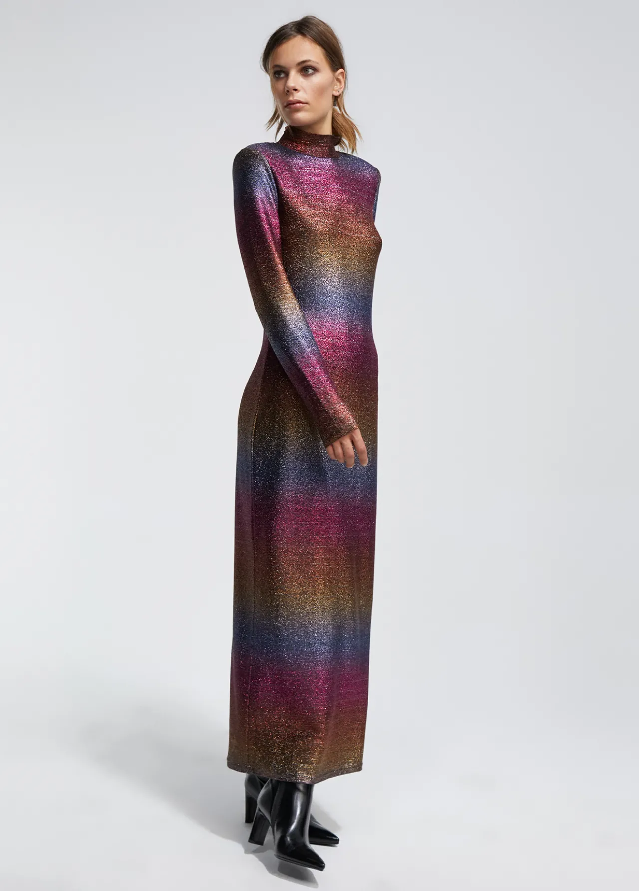 vestido_largo_lrex_7.webp Lola Casademunt Vestidos Y Faldas<Vestido largo lúrex METAL-MULTICOLOR