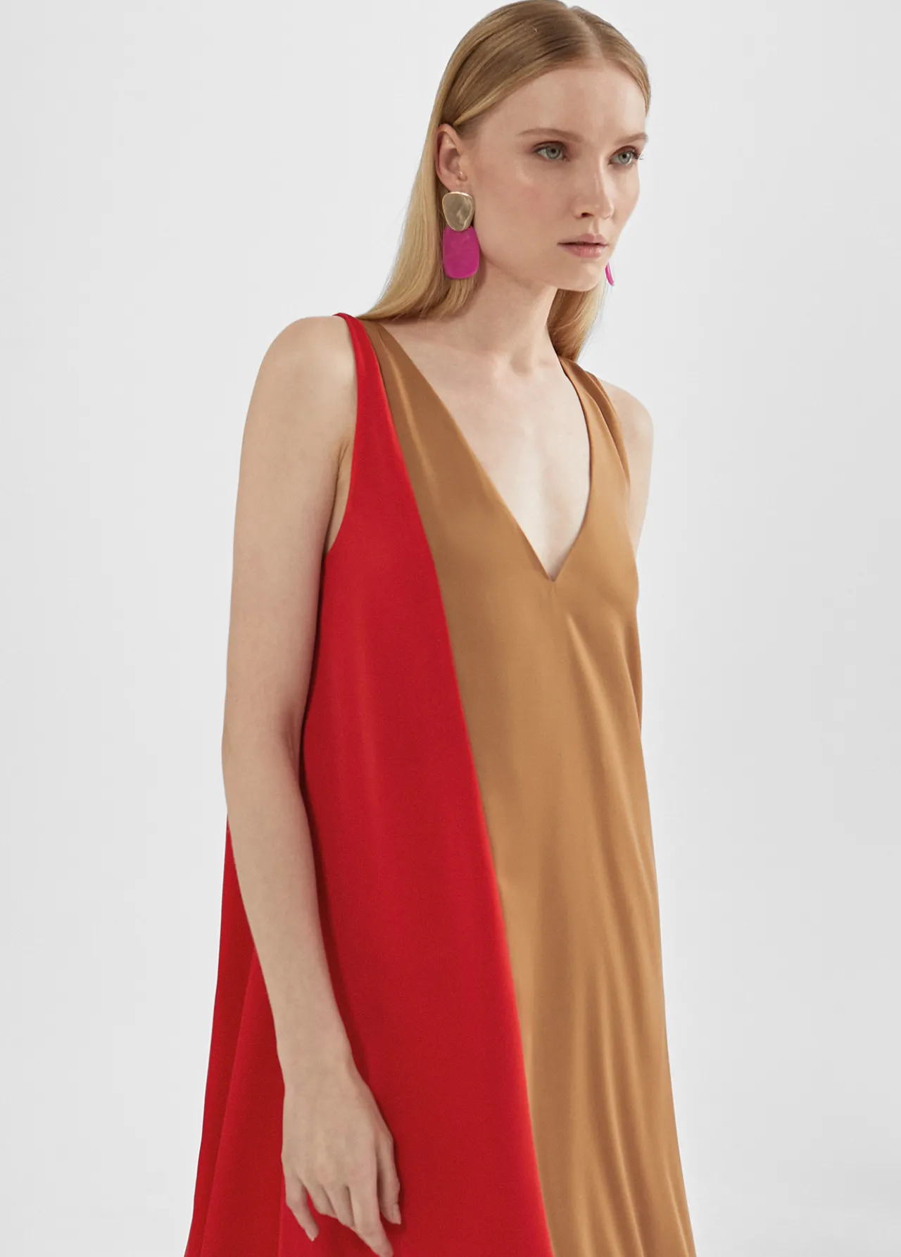 vestido_midi_bicolor_4-1.webp Lola Casademunt Vestidos Y Faldas<Vestido midi bicolor ROSA-ROJO