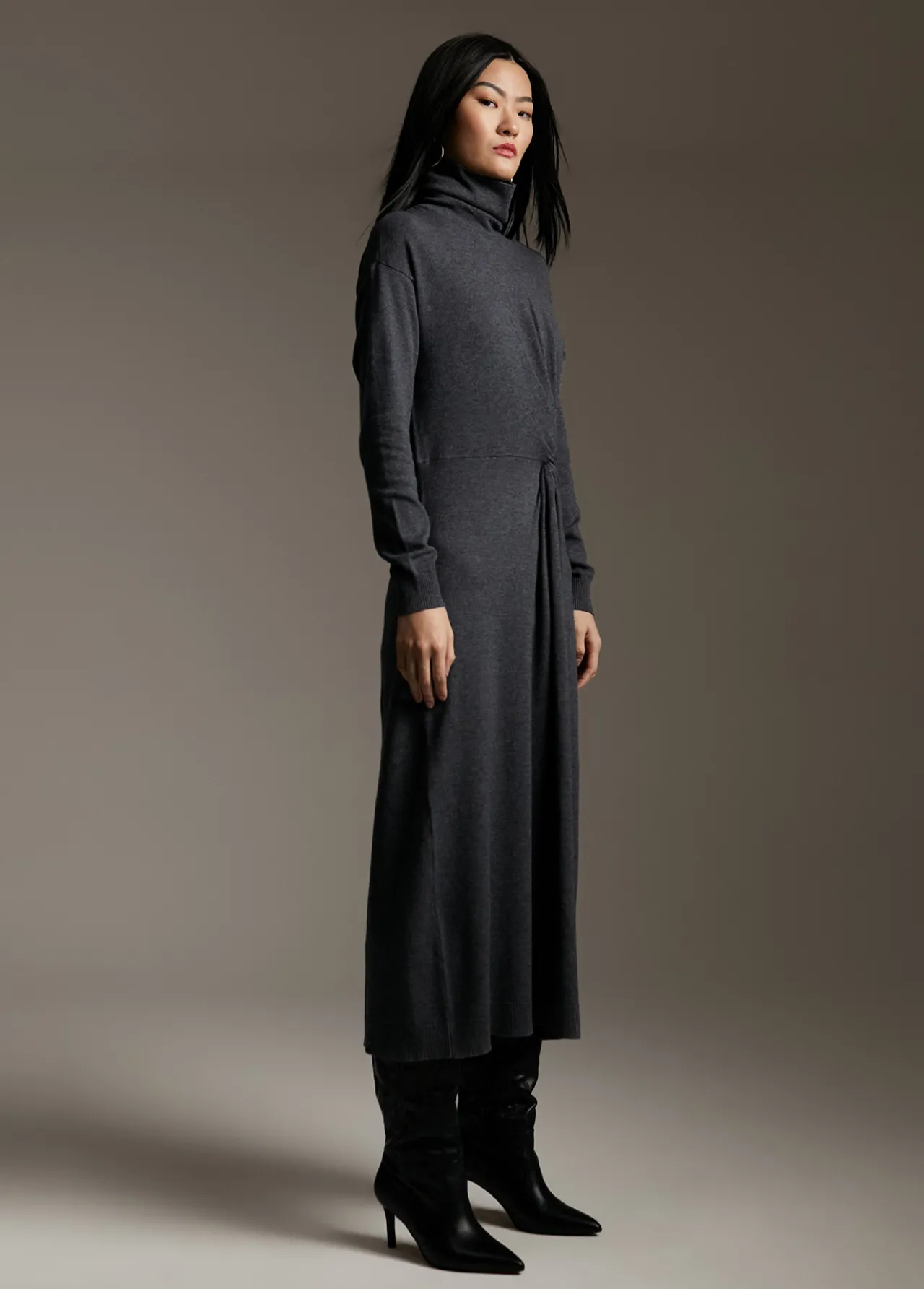 vestido_midi_de_punto_1.webp Lola Casademunt Vestidos Y Faldas<Vestido midi de punto GRISCLARO