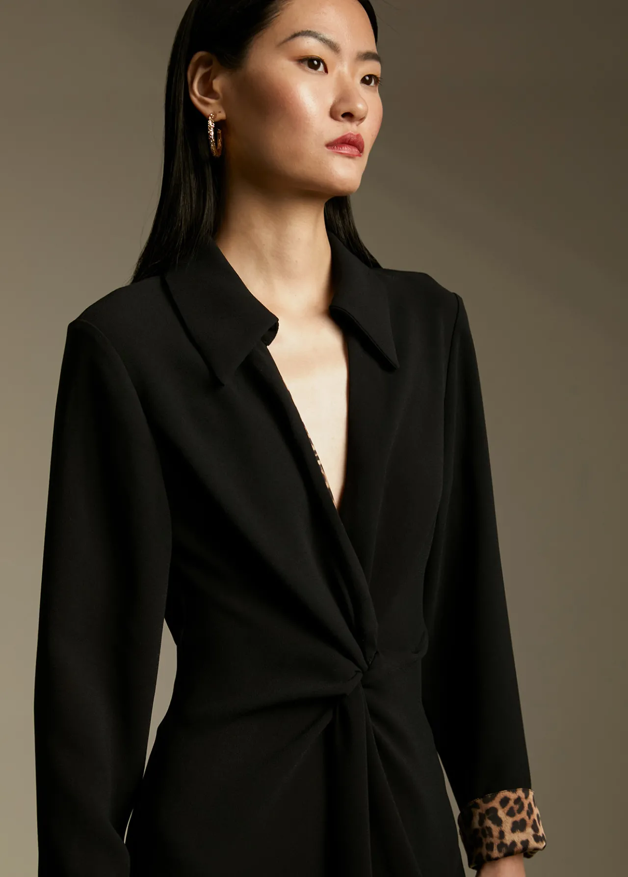 vestido_midi_nudo_4-1.webp Lola Casademunt Vestidos Y Faldas<Vestido midi nudo NEGRO