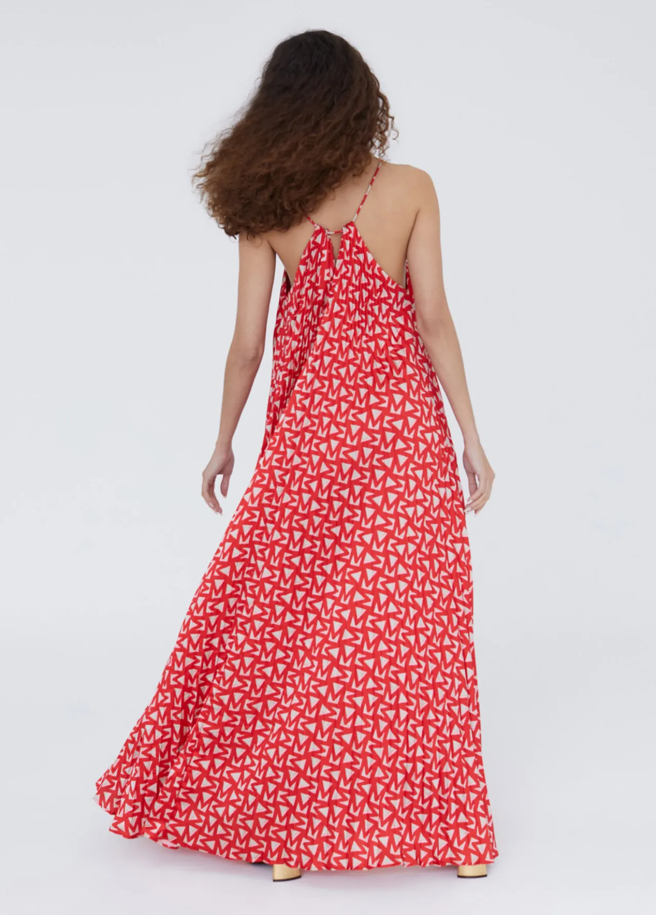 vestido_rojo_monograma_4.webp Lola Casademunt Vestidos Y Faldas<Vestido monograma ROJO