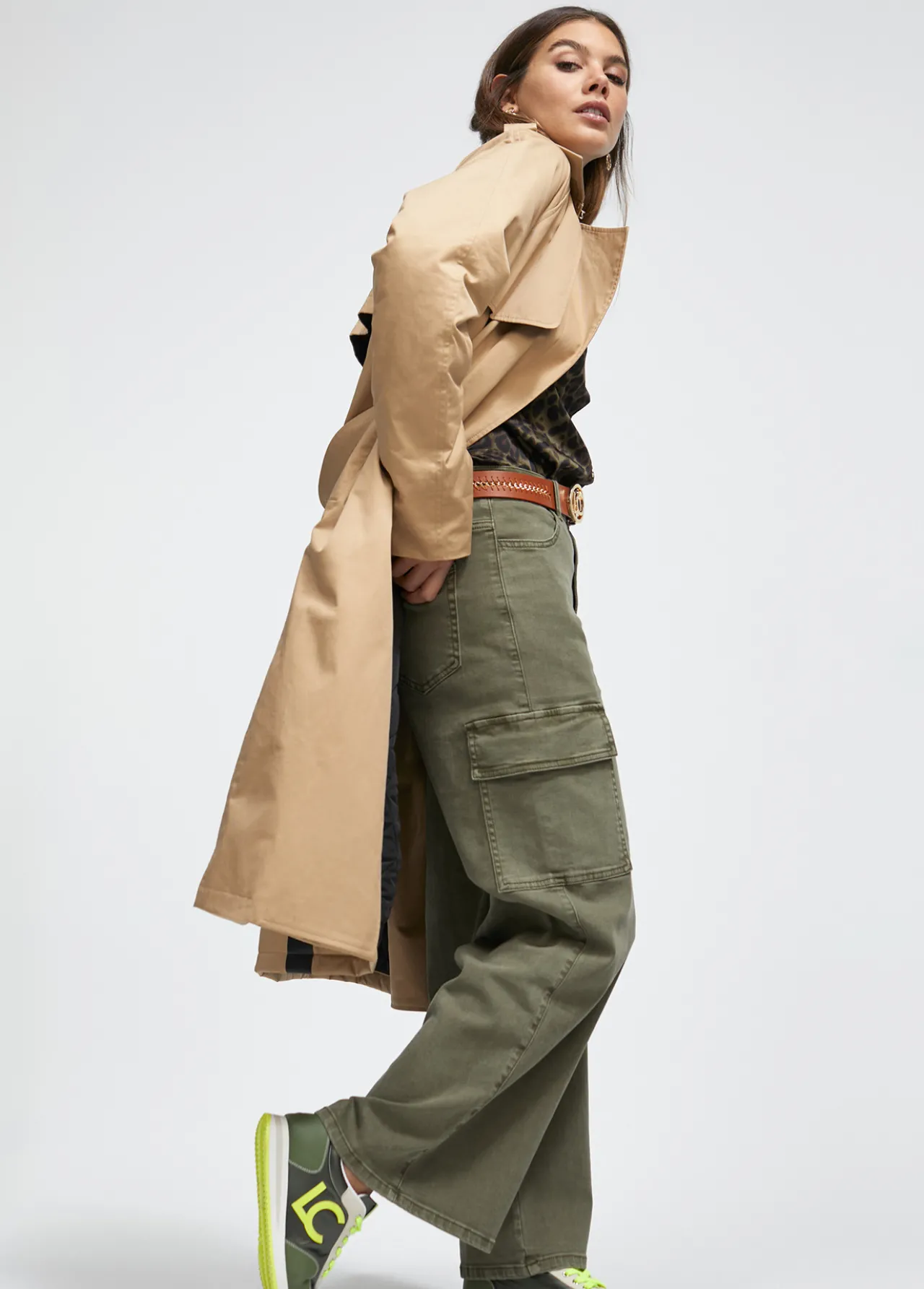 zapatillas_deportivas_verdes_y_lima_7.webp Lola Casademunt Zapatillas Deportivas<Zapatillas deportivas verdes y lima VERDE-LILA