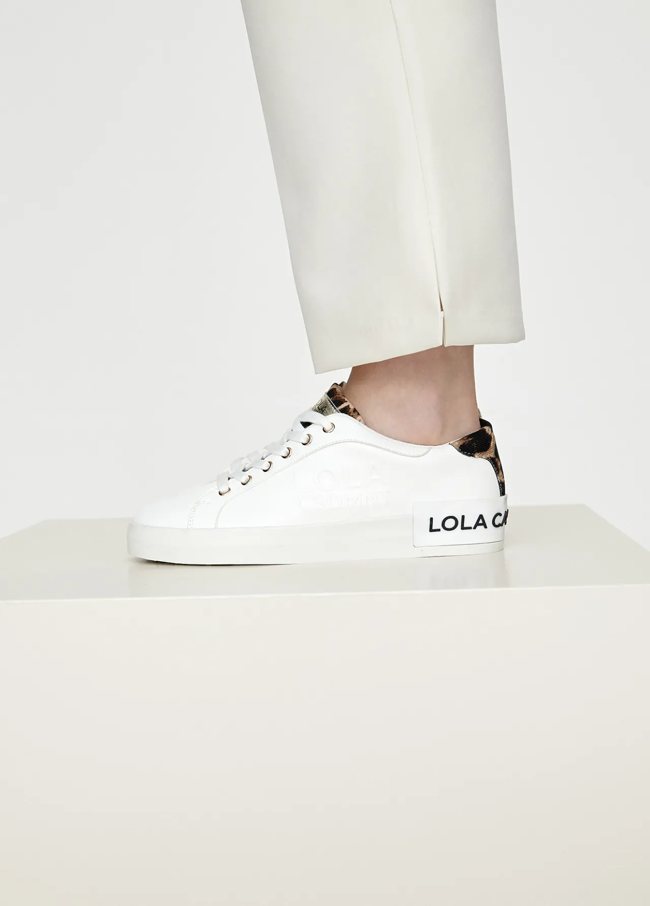 Lola Casademunt Animal Print | Zapatillas Deportivas<Zapatillas tipo sneakers detalles animal print BLANCO-MARRON