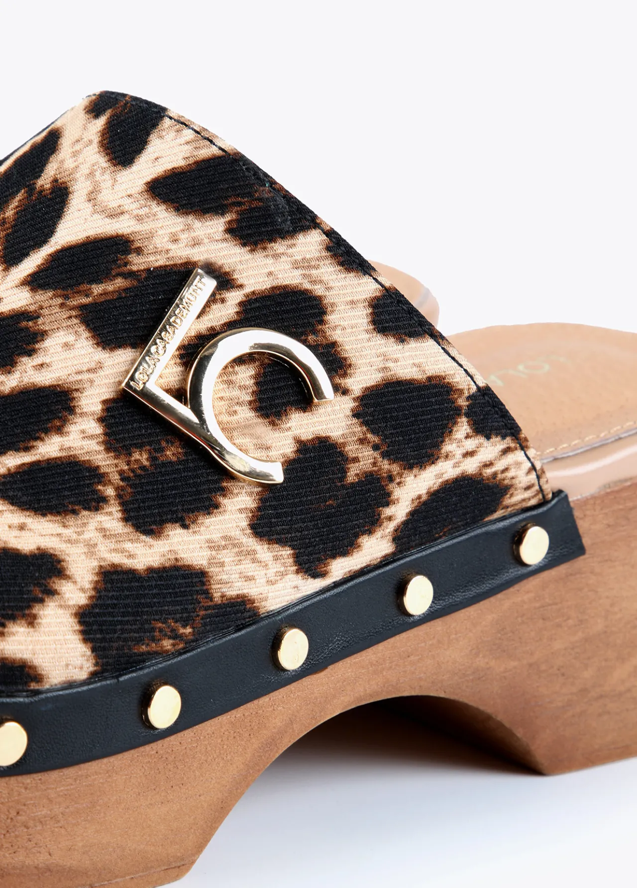 zueco_con_estampado_animal_5.webp Lola Casademunt Calzado<Zueco con estampado animal MARRON-NEGRO
